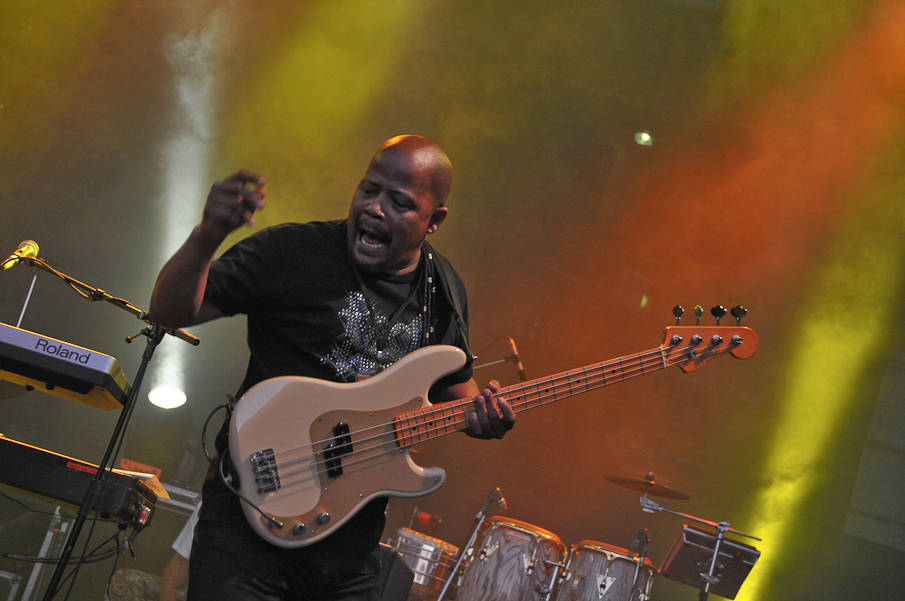 Fete de la Musique Evry 2009 - Kassav 338.jpg